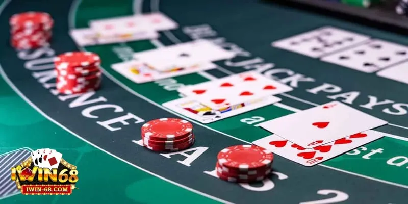 Blackjack - Game Bài Kịch Tính Thu Hút Người Chơi Toàn Cầu 2 Blackjack là gì và những điều cơ bản cần biết trước khi chơi